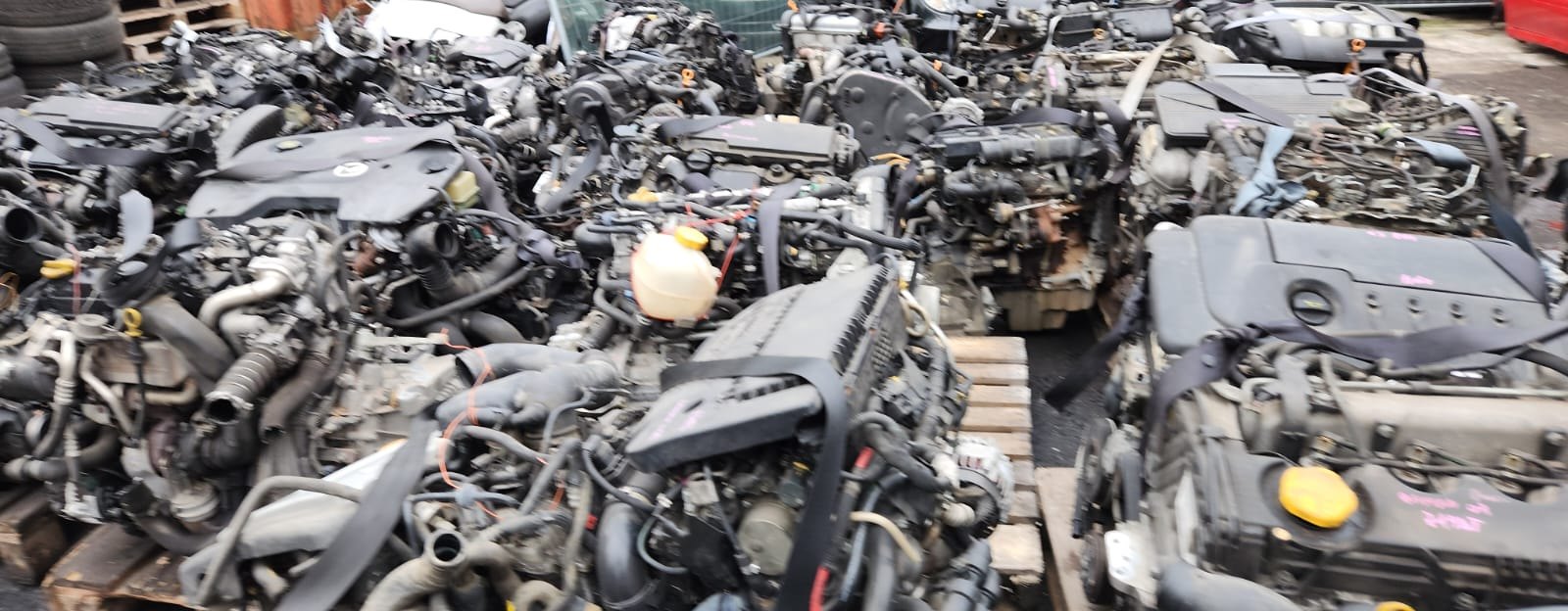 Motori e ricambi auto usati pronti per la vendita a Treviso